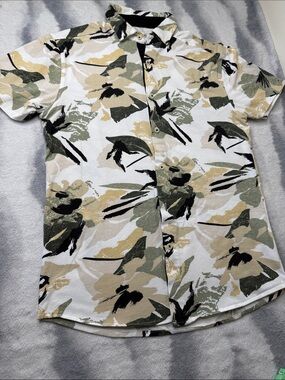 Men's Short-Sleeve Button-Down Shirt — White with Olive & Tan Floral Print